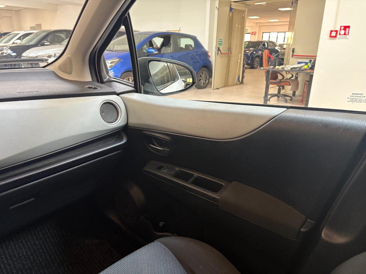 Toyota Yaris 5p 1.5h Lounge