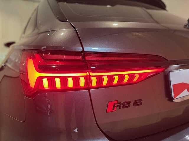 Audi RS6 RS 6 Avant 4.0 TFSI V8 quattro tiptronic