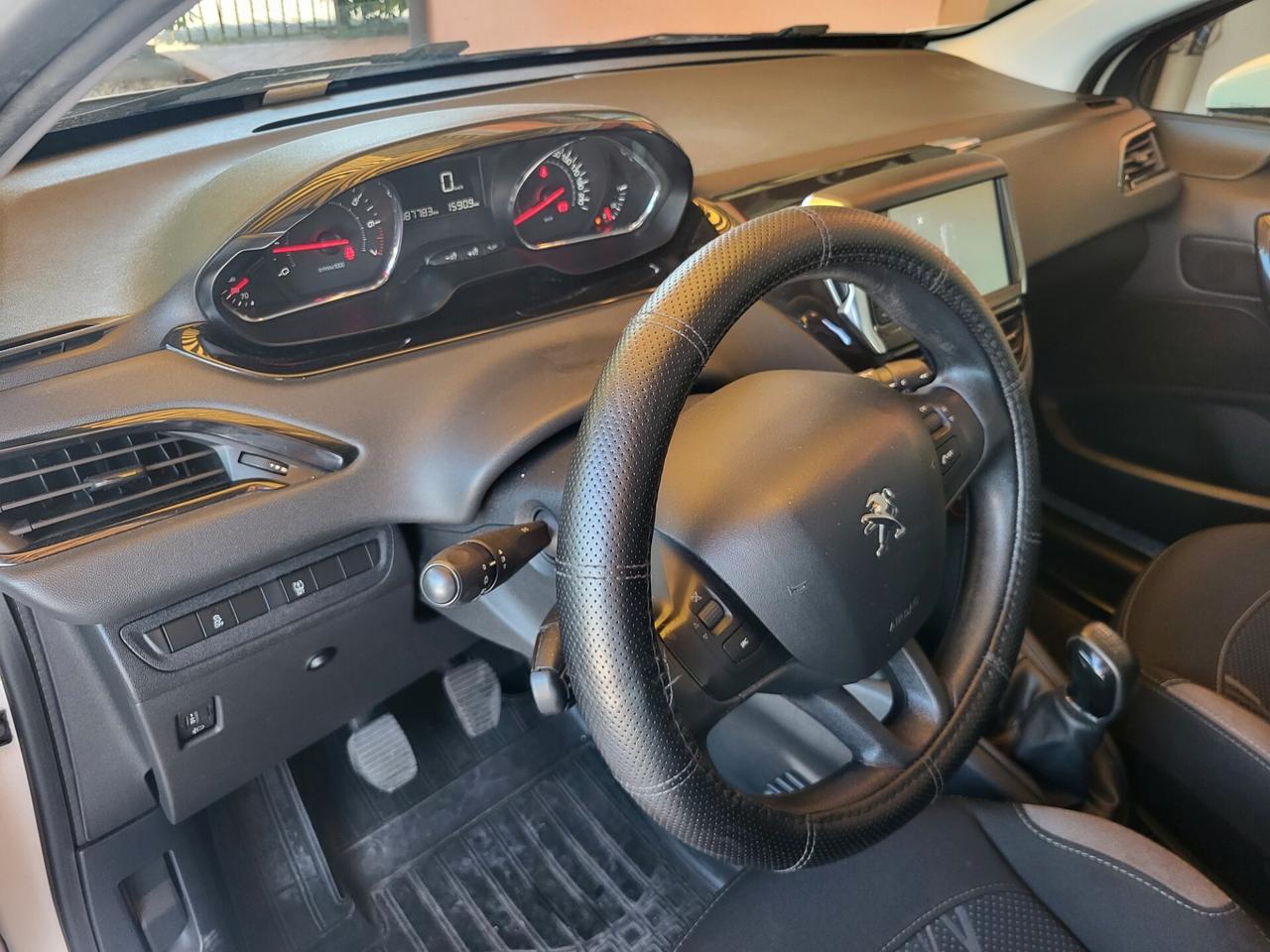 Peugeot 208 1.2 VTi 82 CV 5 porte Allure