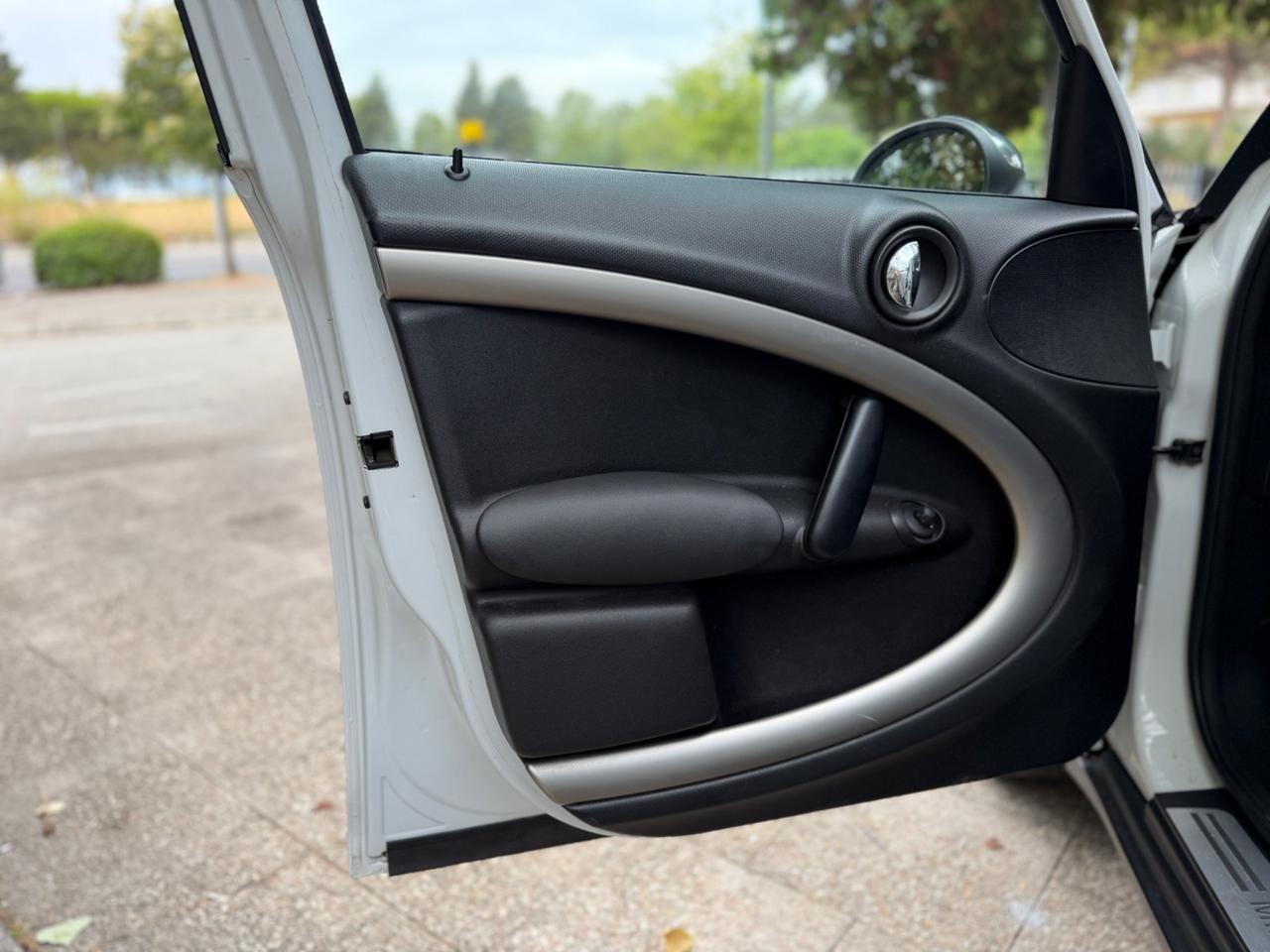 Mini One Countryman 1.6 NEOPATENTATI