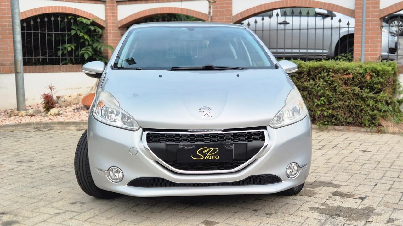 Peugeot 208 1.2BENZ/60KW/ 82 CV 5 porte /OK NEOPATENTATI