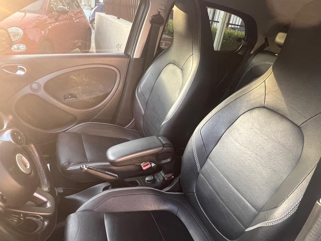 Smart ForFour BRABUS 0.9 Turbo twinamic Xclusive