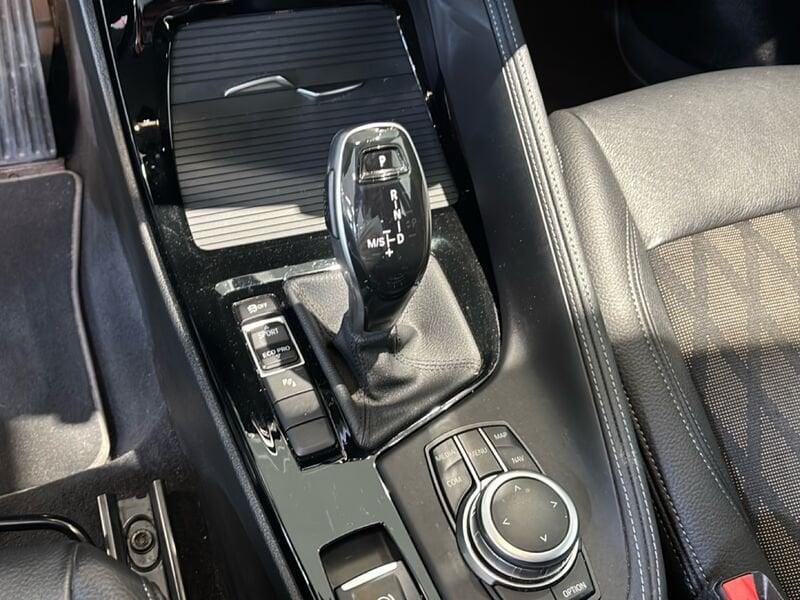 BMW X1 sDrive 18i XLine Plus automatico