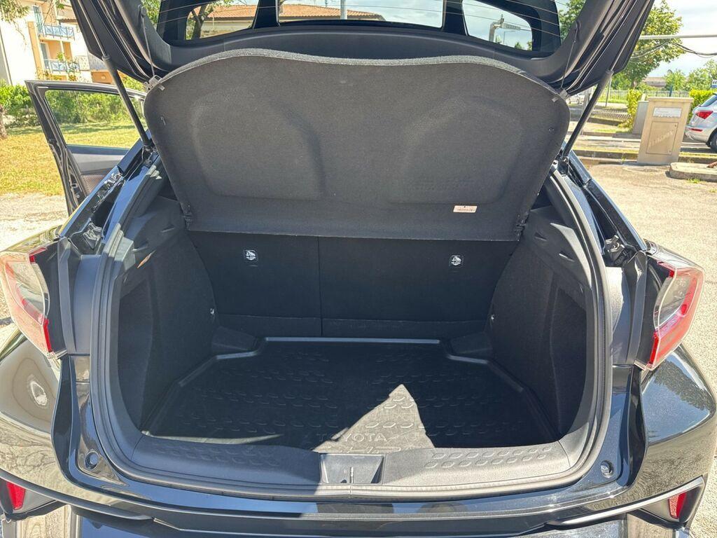 Toyota C-HR 5 Porte 1.8 Hybrid Lounge 2WD E-CVT