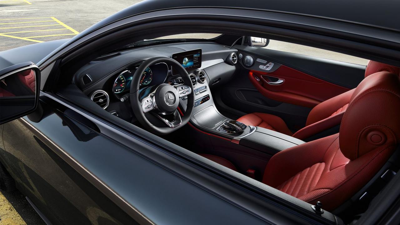 Mercedes-Benz Classe C-C205 2018 Coupe - C Coupe 220 d Premium Plus auto