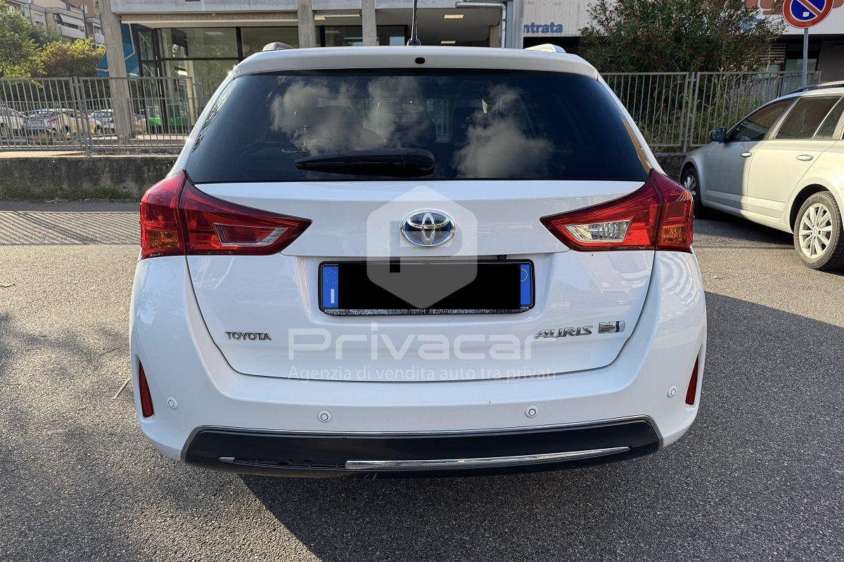TOYOTA Auris Touring Sports 1.8 Hybrid Lounge