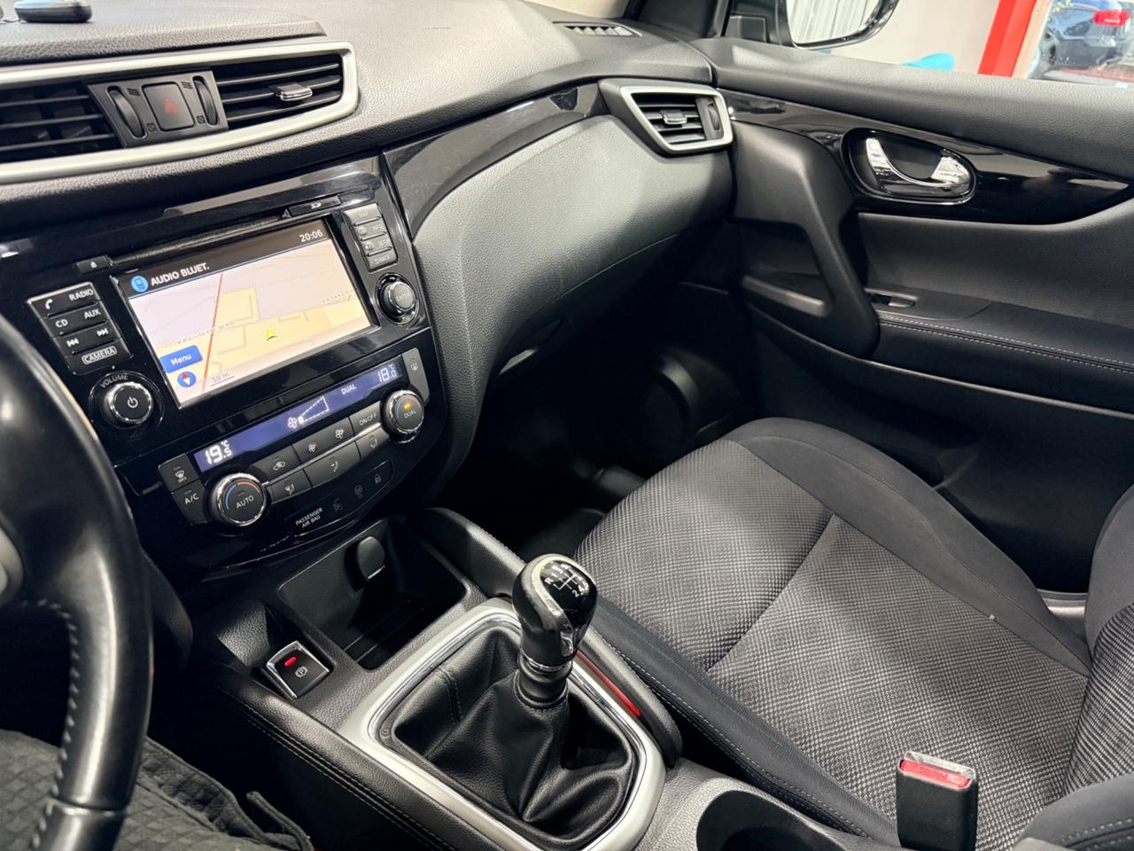 Nissan Qashqai 1.6 dCi 2WD Tekna 131cv OK NEOPATENTATI