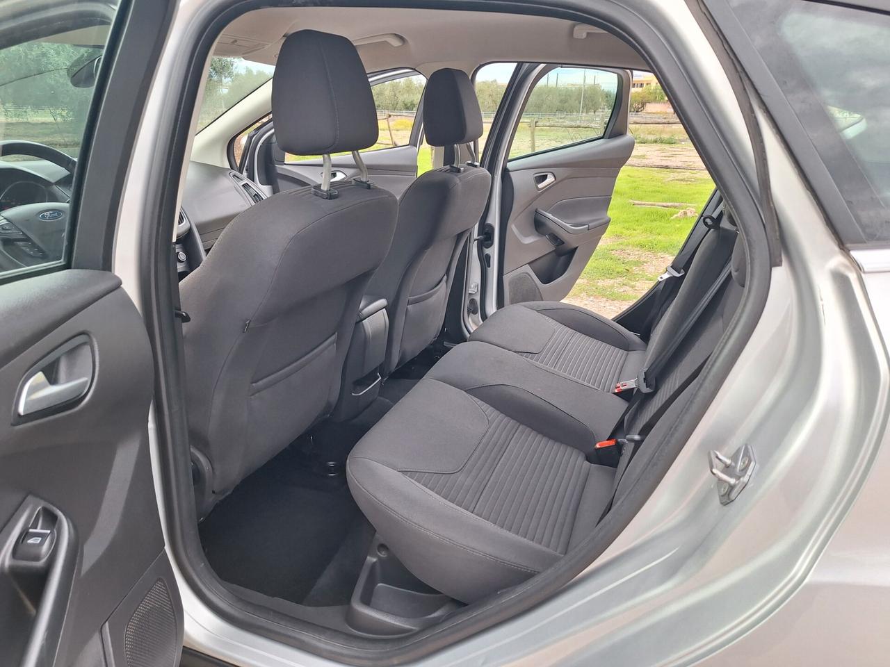 Ford Focus 1.5 TDCi 120 CV BERLINA 100000 KM
