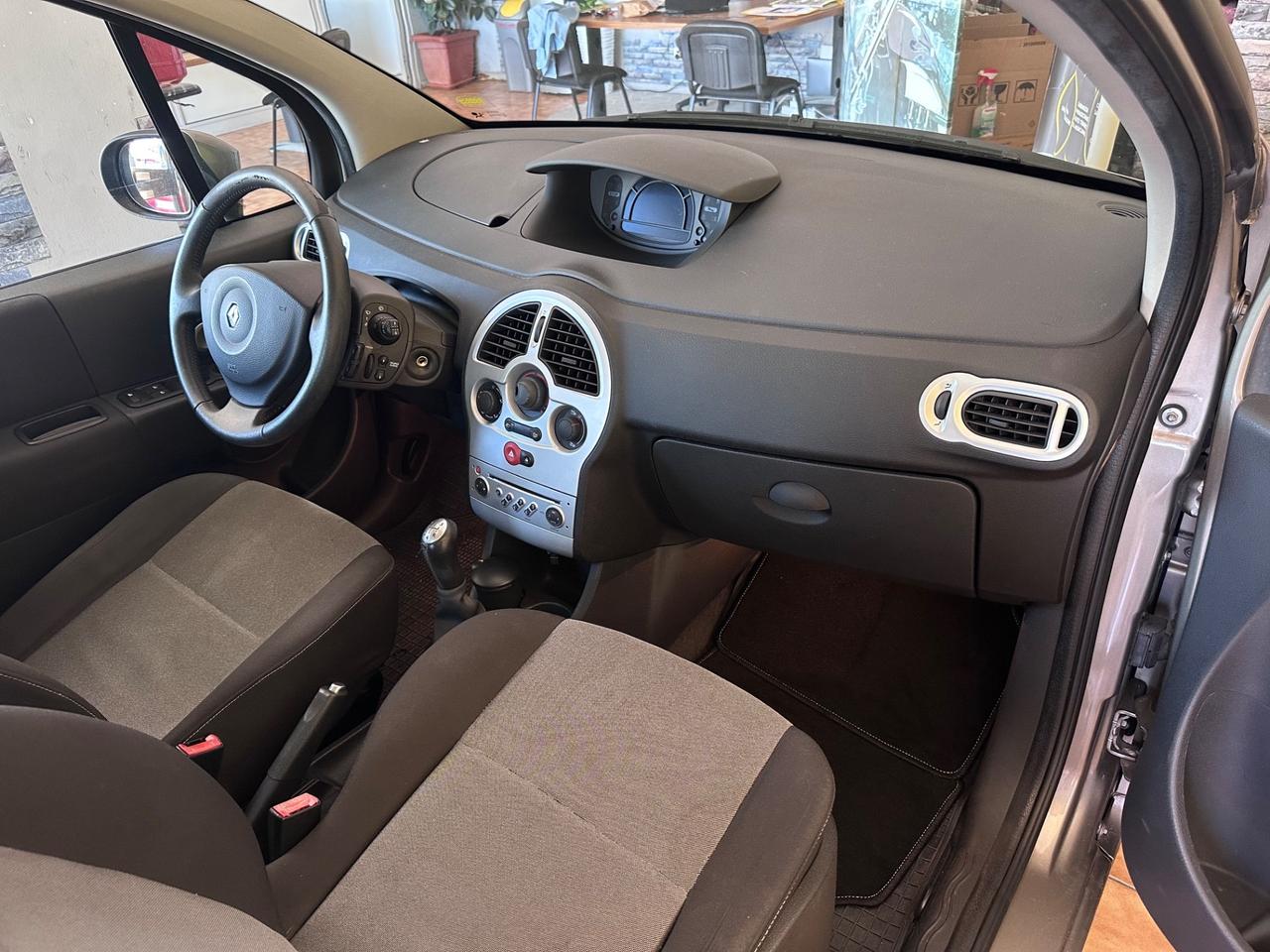 Renault Modus 1.2benz. 85.000km