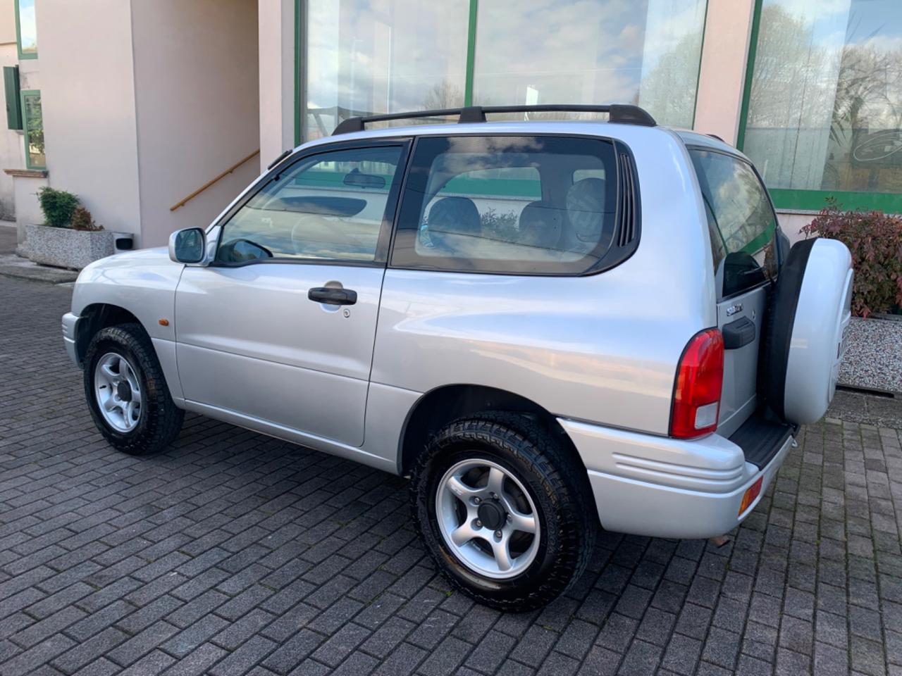 Suzuki Grand Vitara 1.6i 16V cat 3 porte