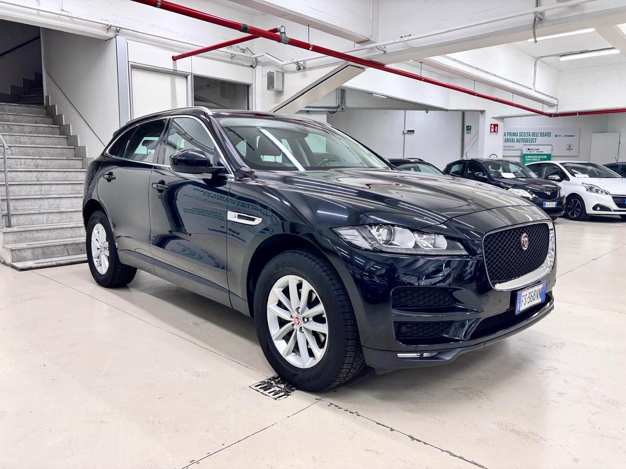 JAGUAR F-Pace - F-Pace 2.0d i4 Portfolio awd 180cv auto my19