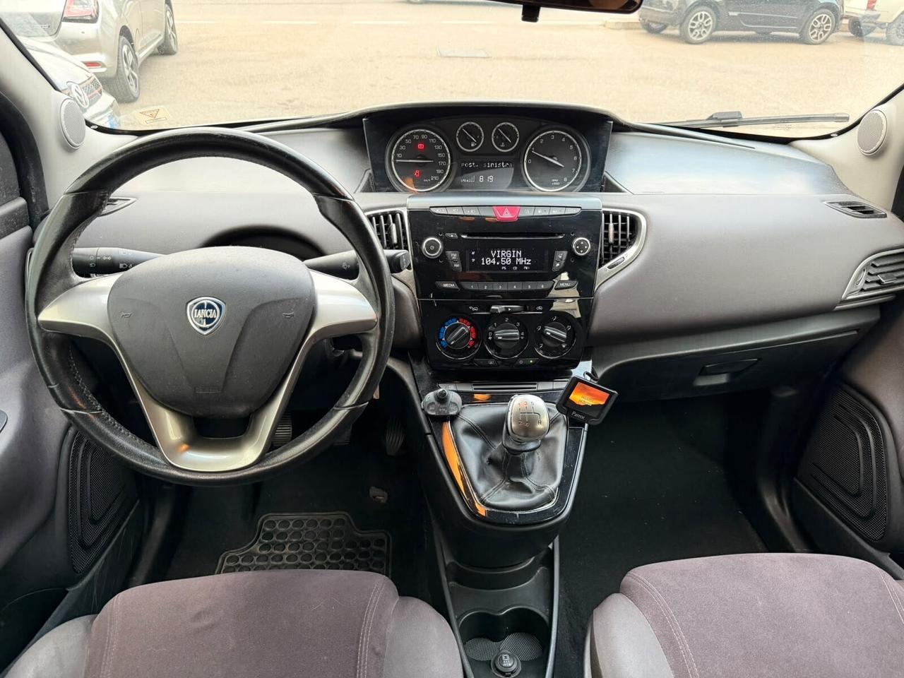 Lancia Ypsilon 1.2 GPL Ecochic Silver NEOPATENTATI