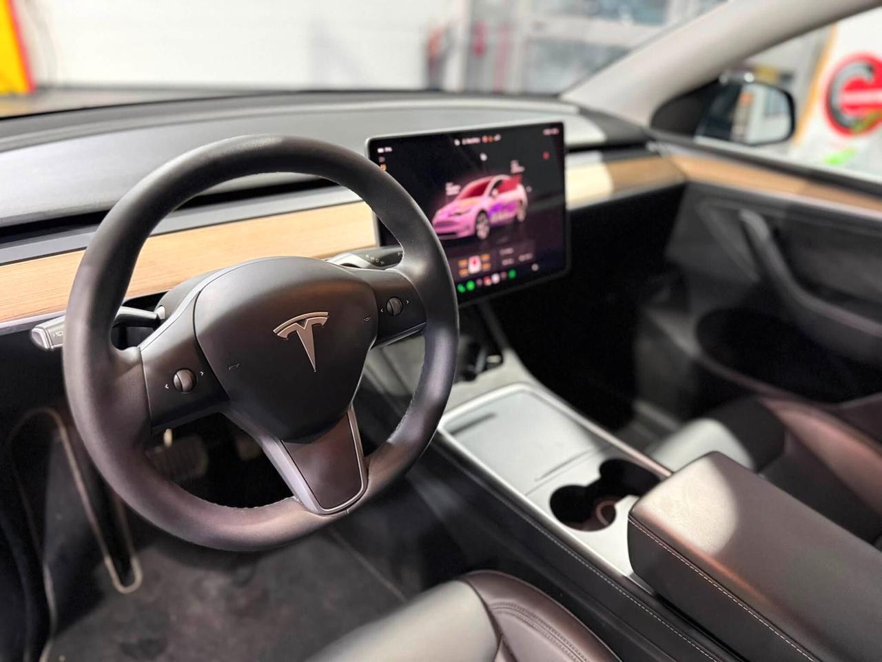 Tesla Model Y Long Range 2024