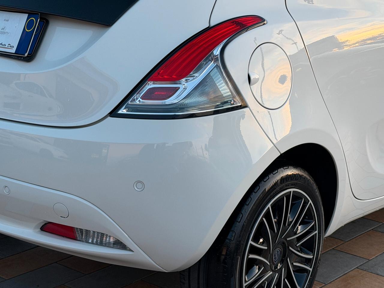 Lancia Ypsilon 1.2 69 cv. EcoChic GOLD (Imp GPL)