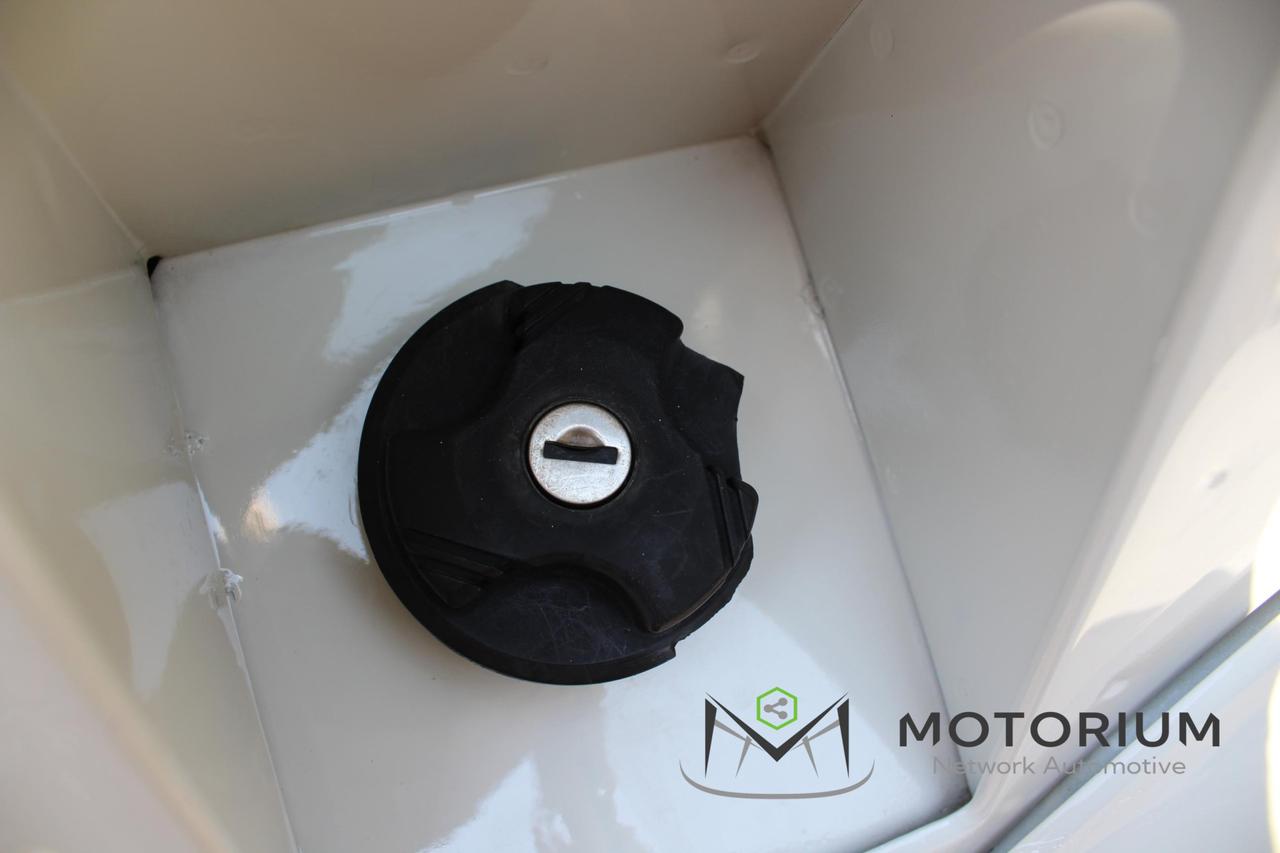 Land Rover Defender 90 2.5 Td5