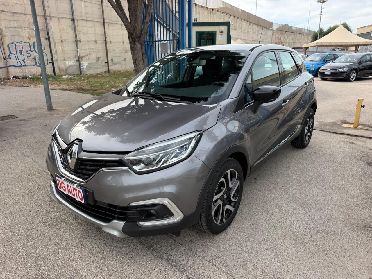 Renault Captur 1.2 benzina 120 cv 2017 Navig retroc