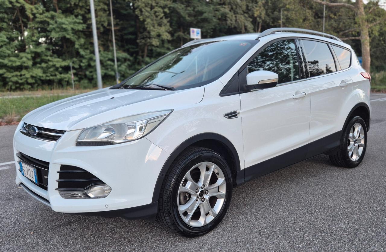 Ford Kuga 2.0 TDCI 150 CV S&S 4WD Powershift Titanium Business