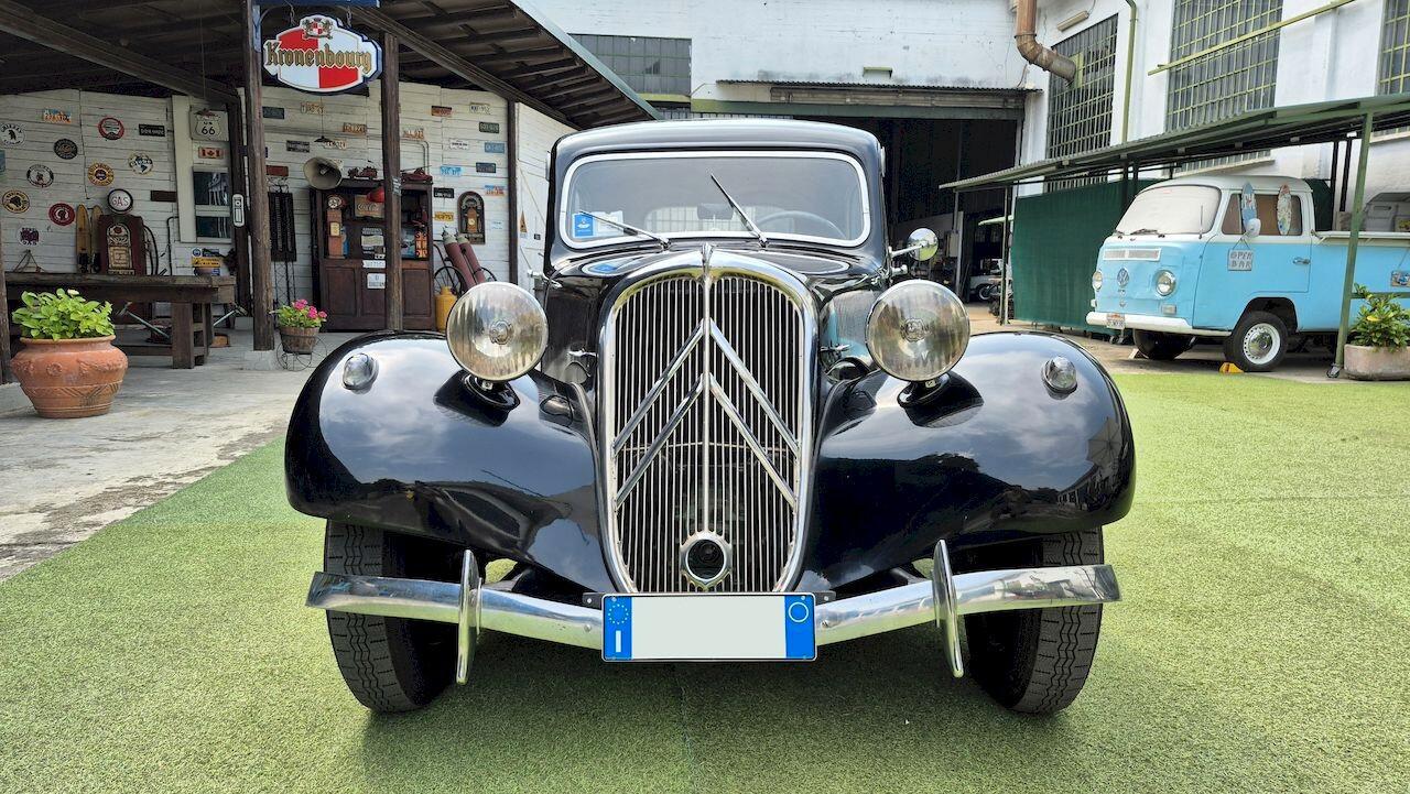 Citroen Traction Avant 11 BL – 1955