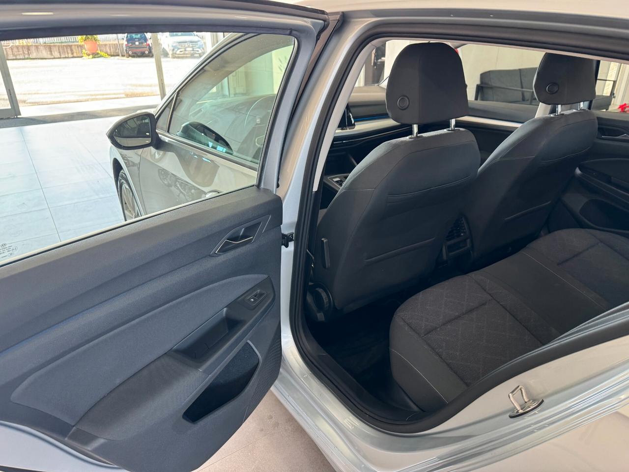 Volkswagen Golf 2.0 TDI 5p. automatica DSG 2020