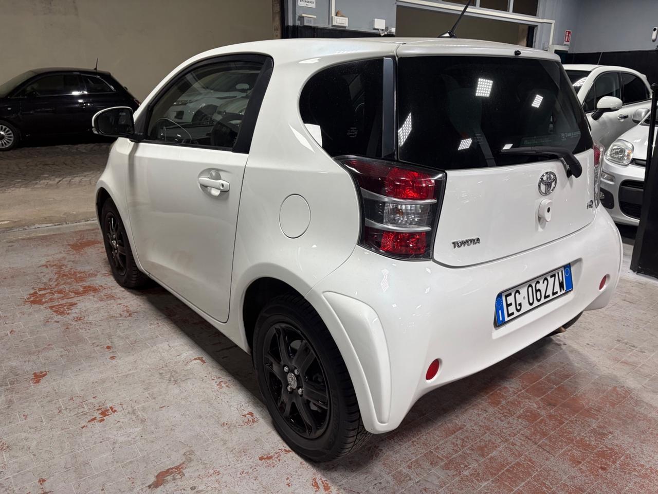 Toyota iQ AUTOMATICA. GPL. Motore RIGENERATO