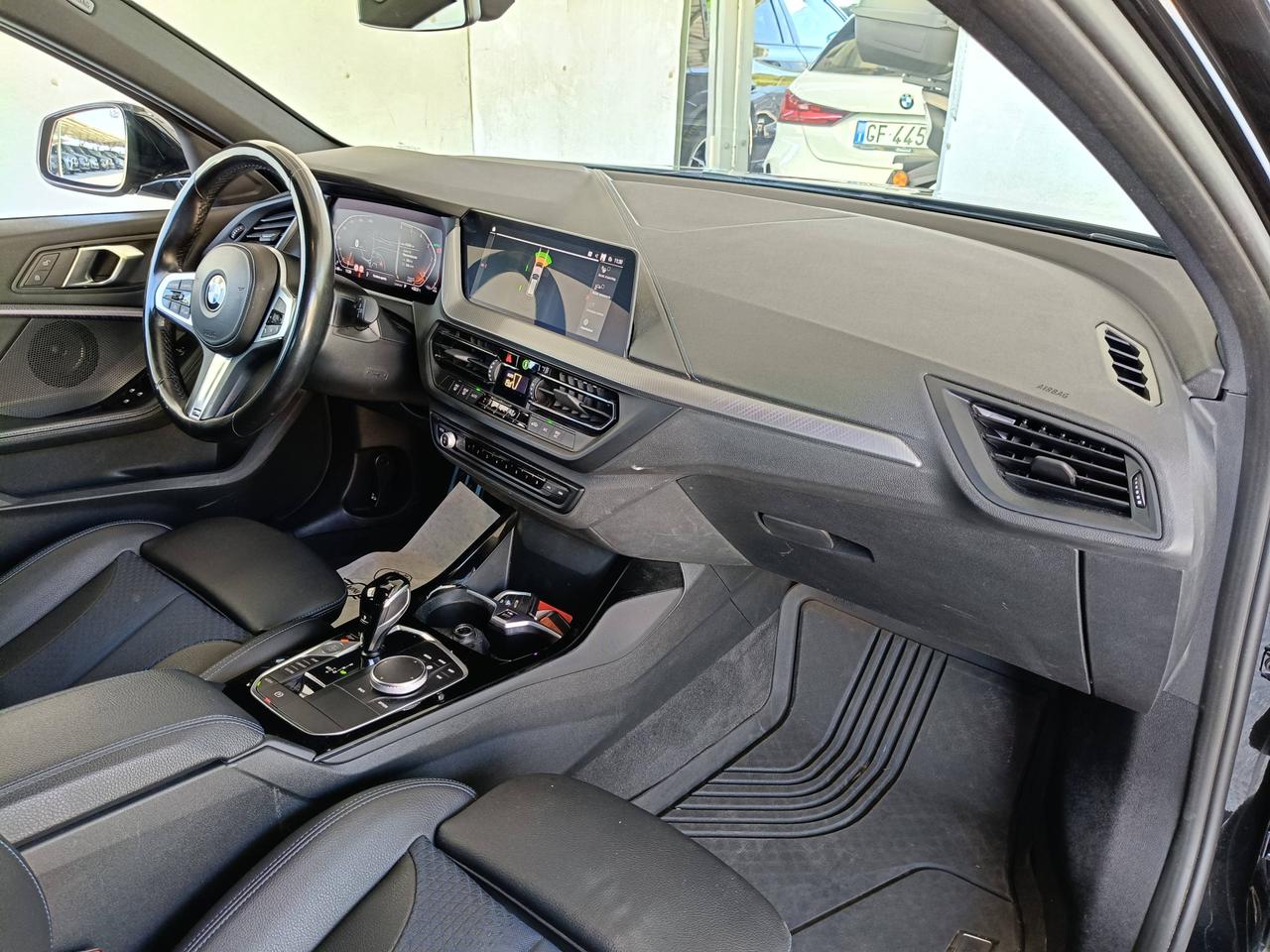 BMW Serie 1 F40 - 118d Msport auto