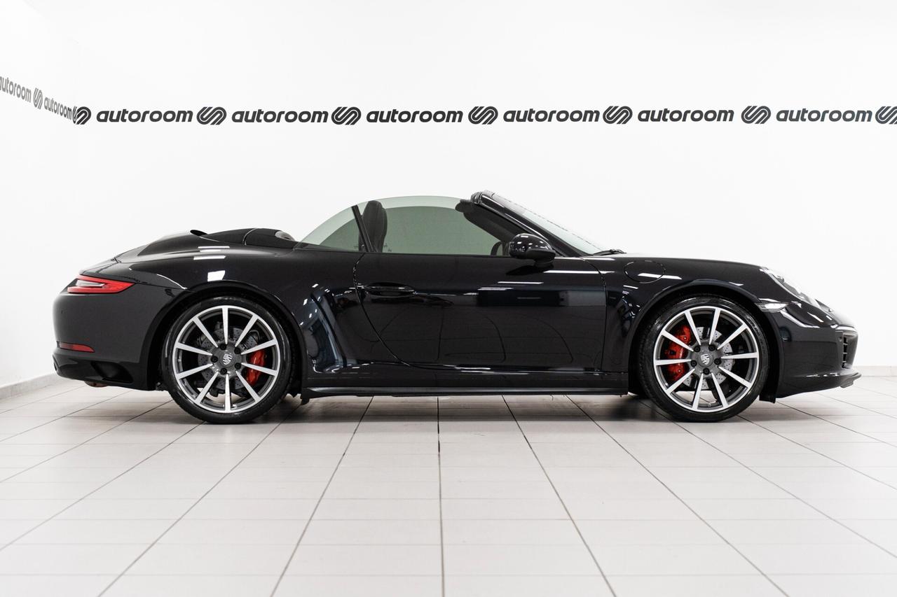 Porsche 911 3.0 Carrera 4 Cabriolet