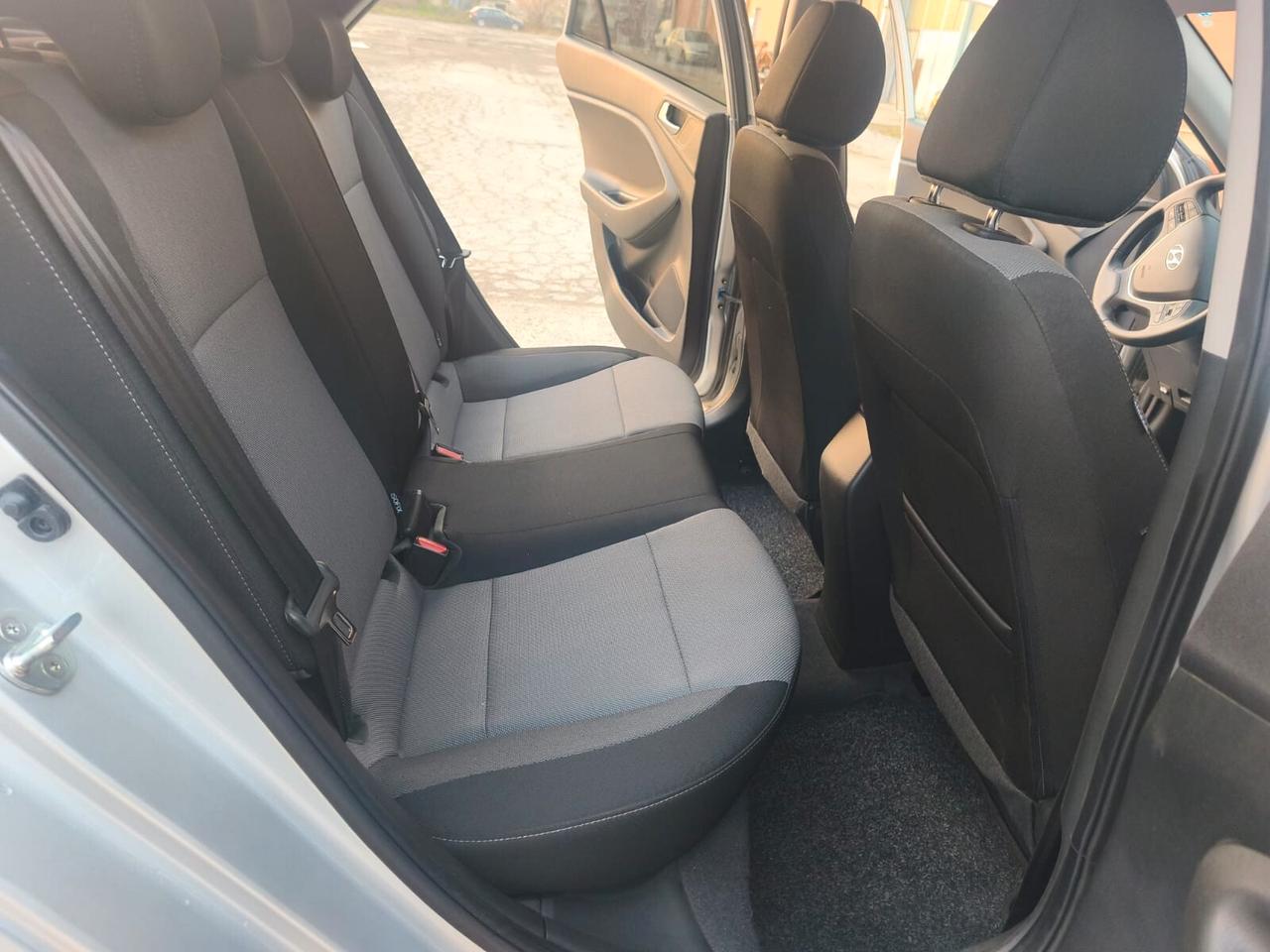 Hyundai i20 2020---1.2 Benzina Neopatentati