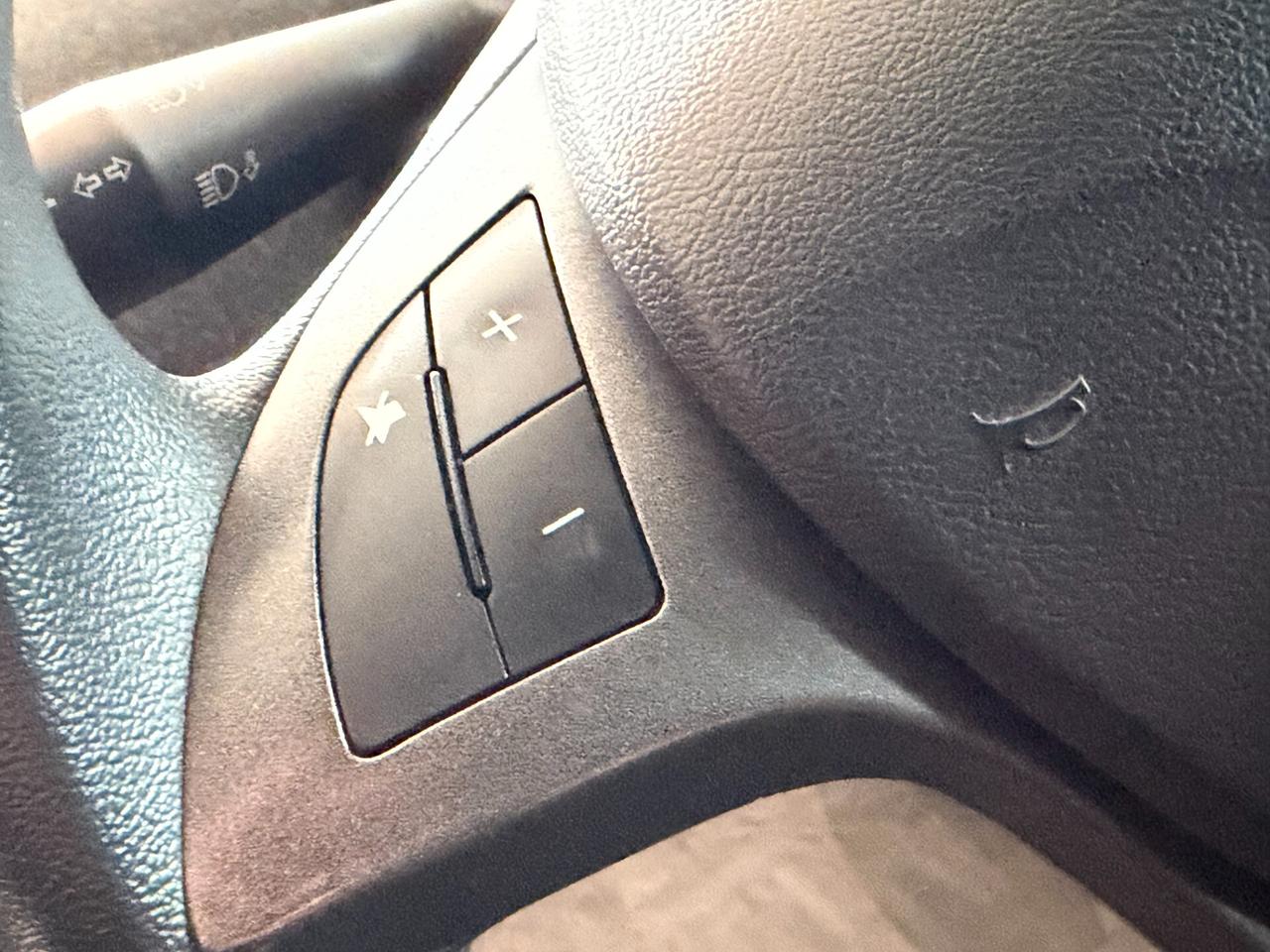 Lancia Ypsilon 1.2 69 cv. ELEFANTINO BLU