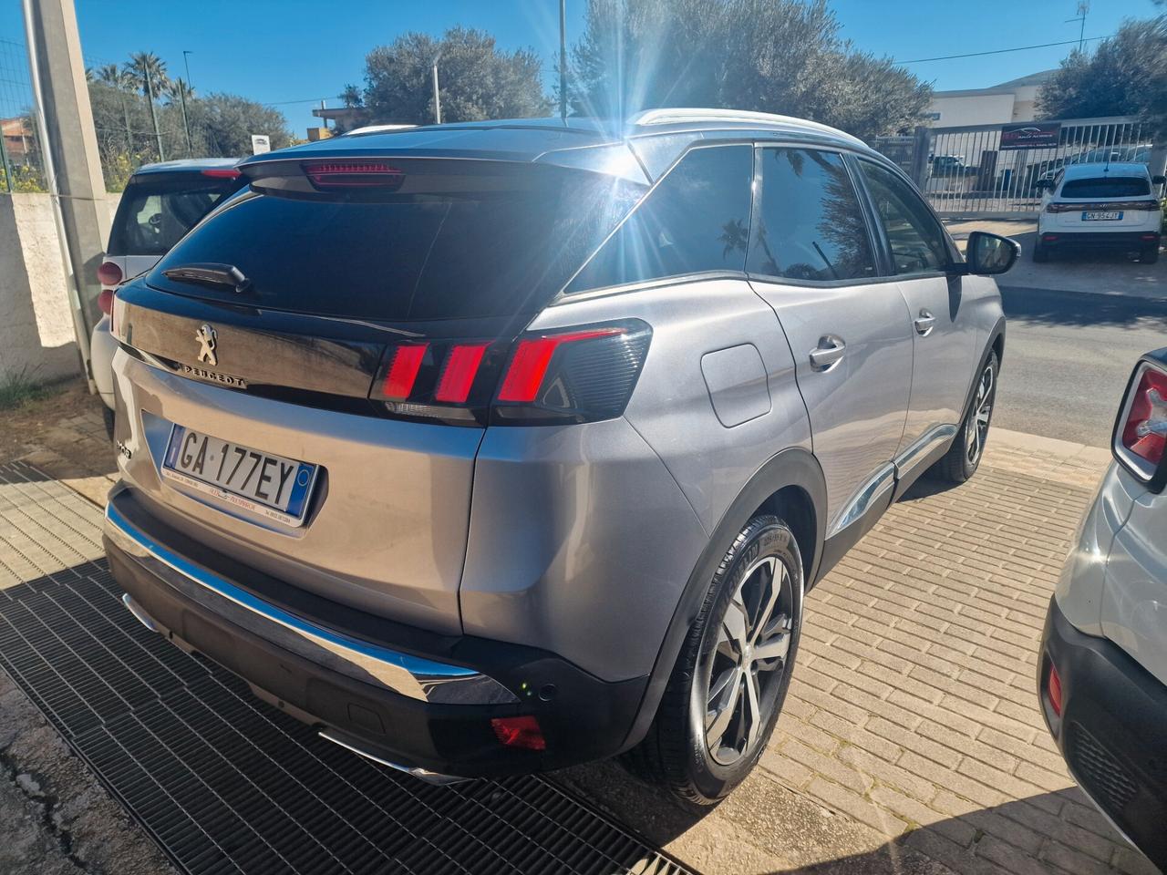 Peugeot 3008 BlueHDi 130 S&S EAT8 Allure
