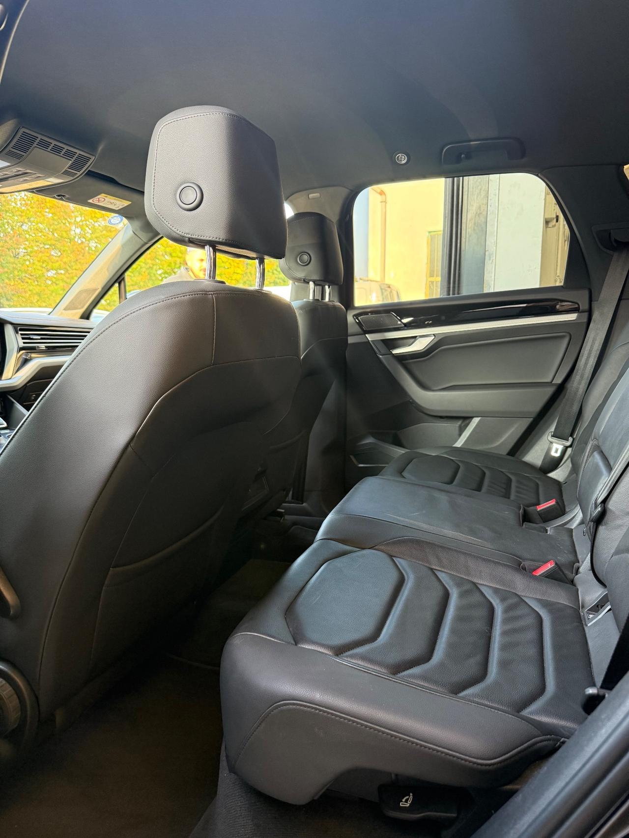 Volkswagen Touareg 3.0 V6 TDI SCR Elegance