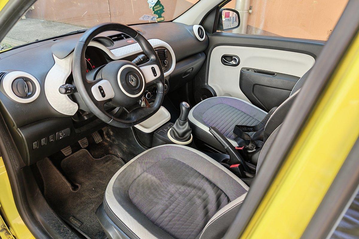 RENAULT Twingo SCe Lovely