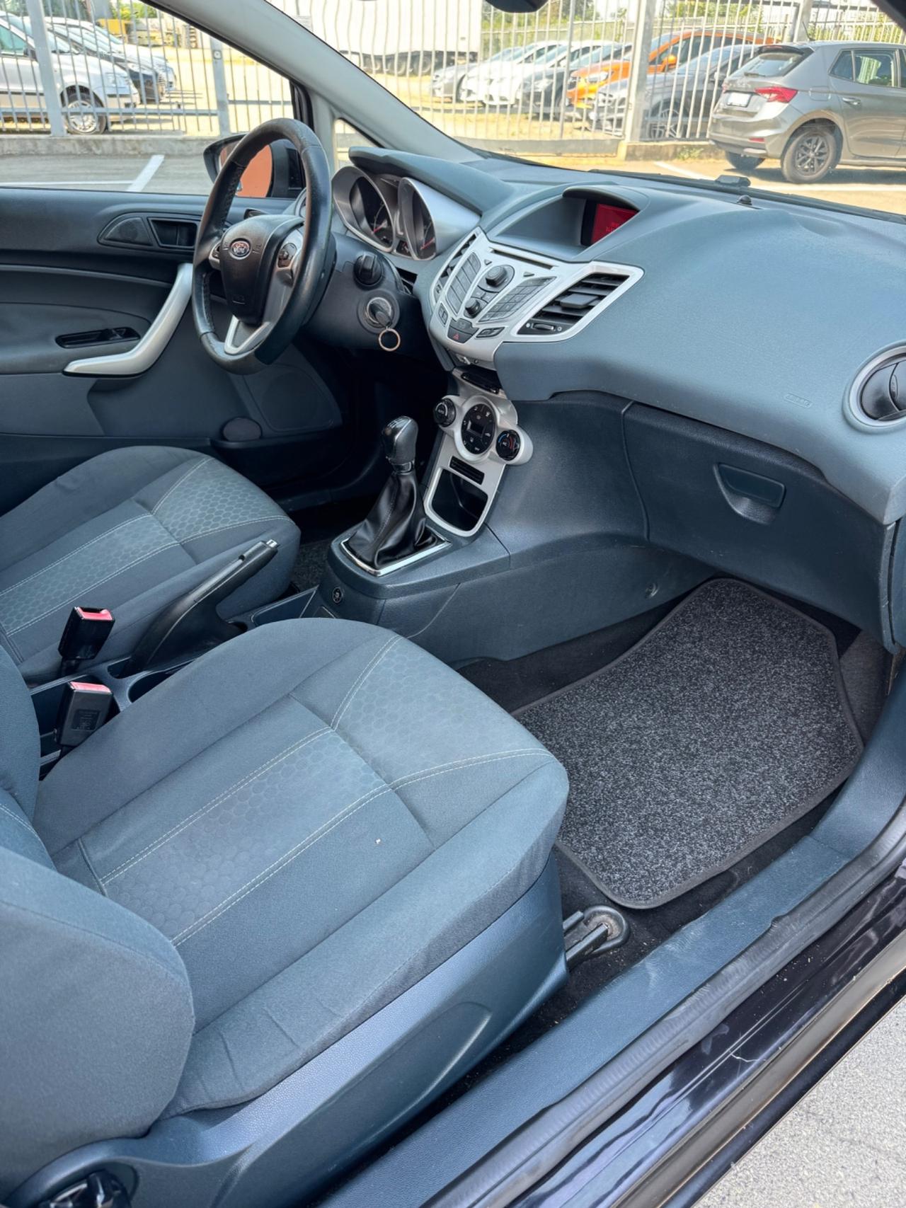 Ford Fiesta 1.4 3 porte Benzina-GPL