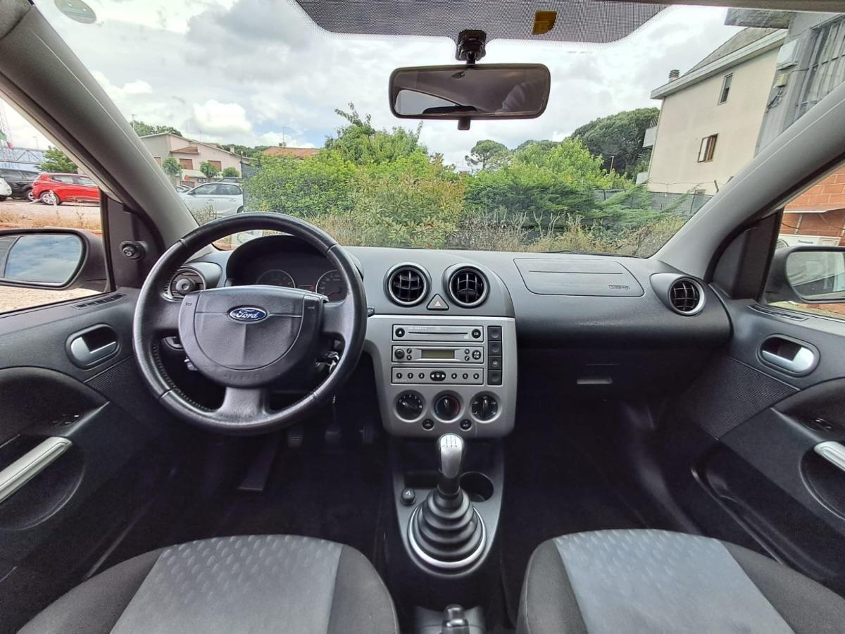 FORD - Fiesta - 1.2i 16V 5 porte Ambiente