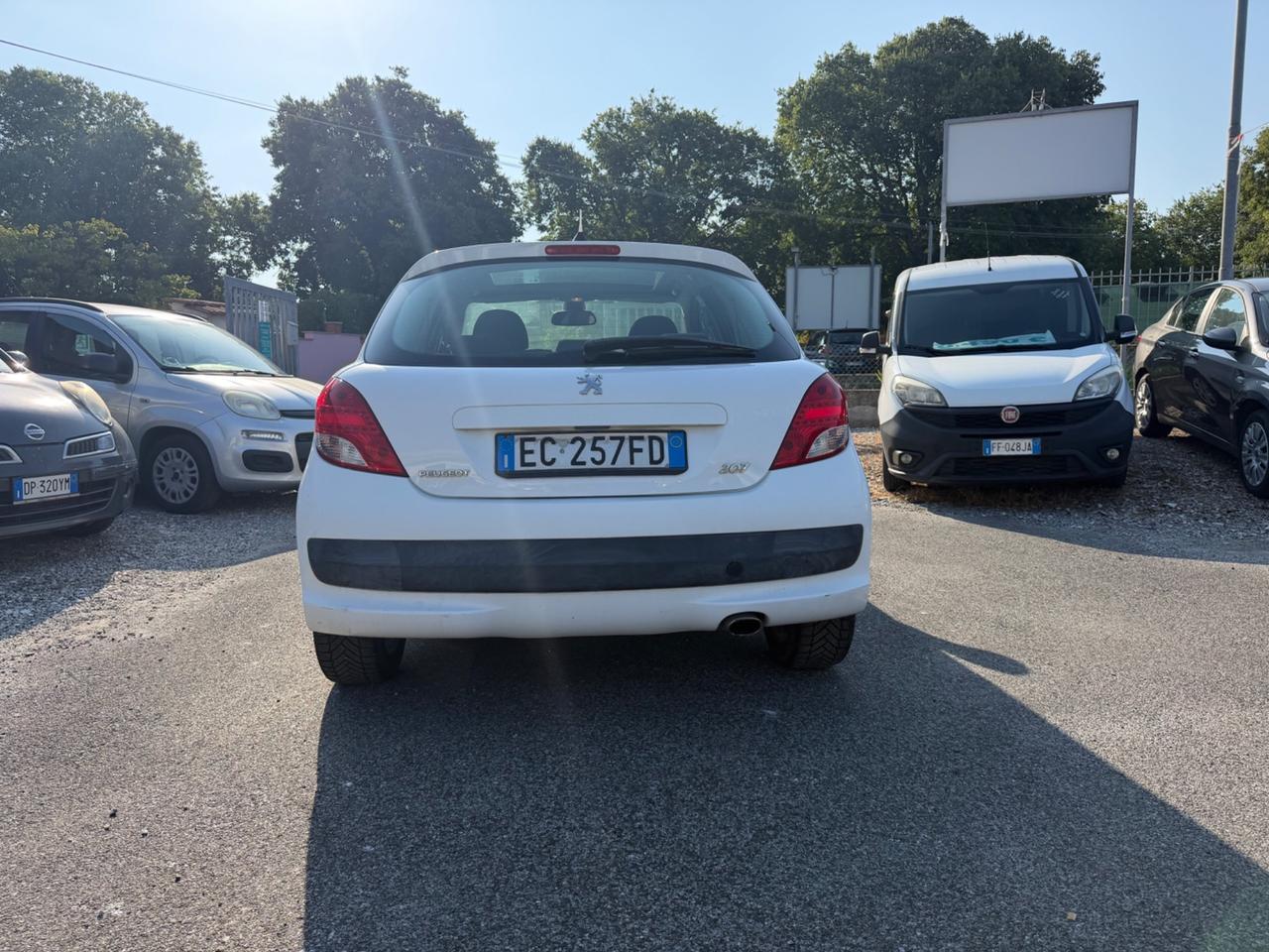 Peugeot 207 1.6 8V HDi 93CV 5p. XS