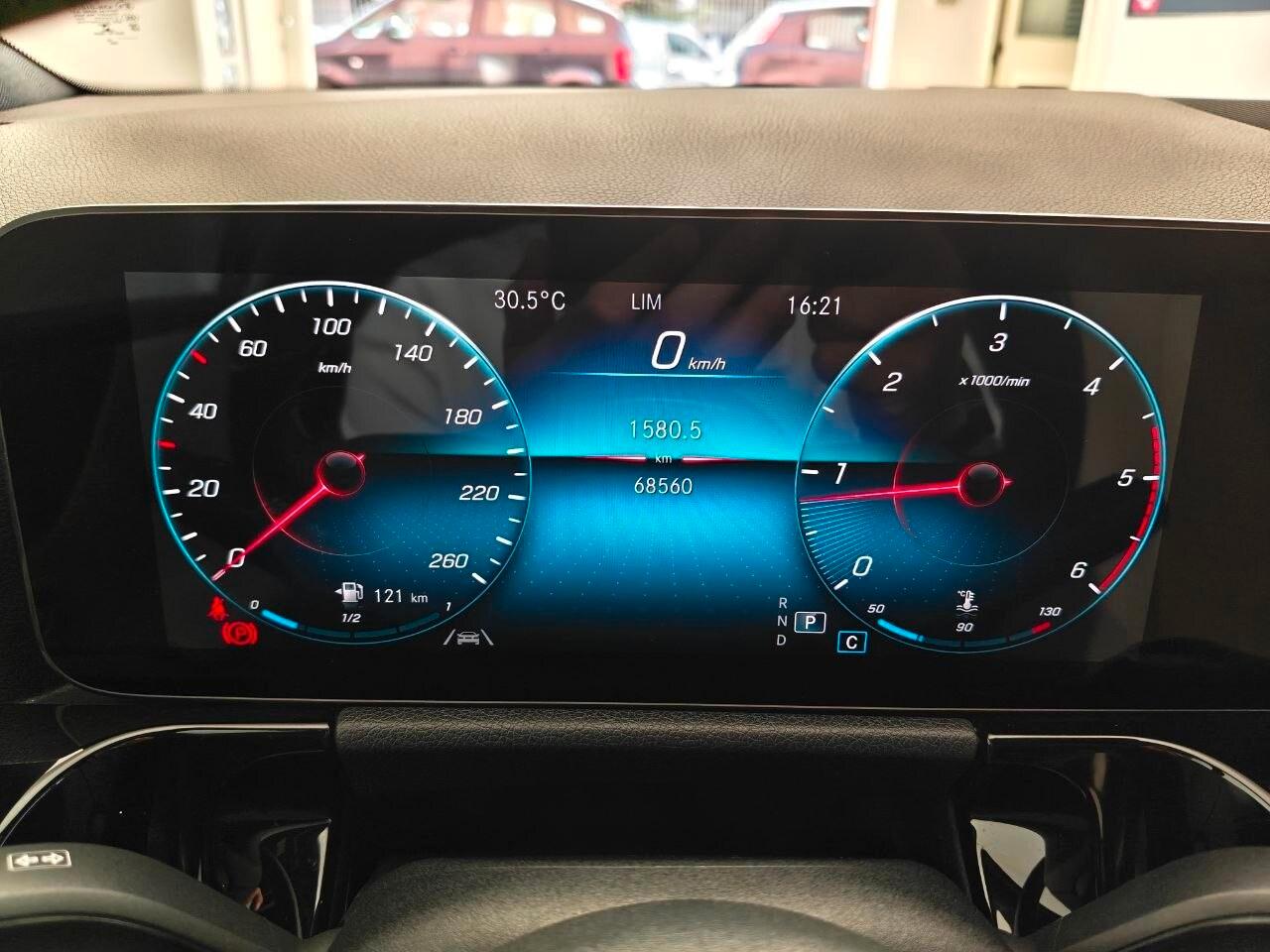 MERCEDES Classe B (W247) B 180 d Automatic ...