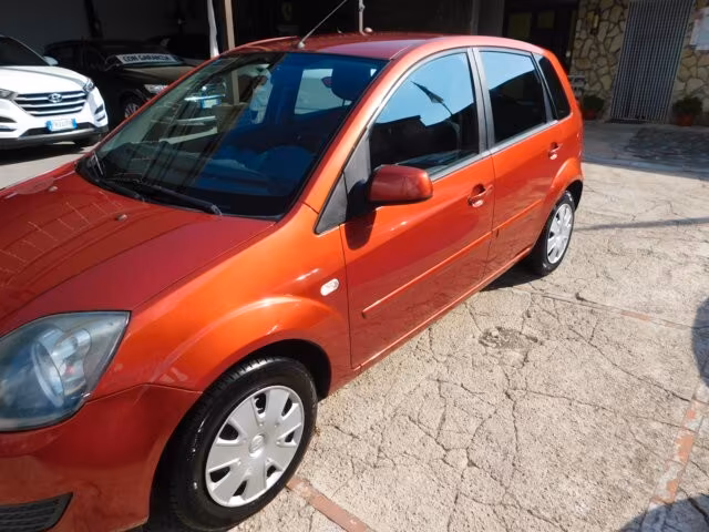 Ford Fiesta 1.4 TDCi 5p. Ghia