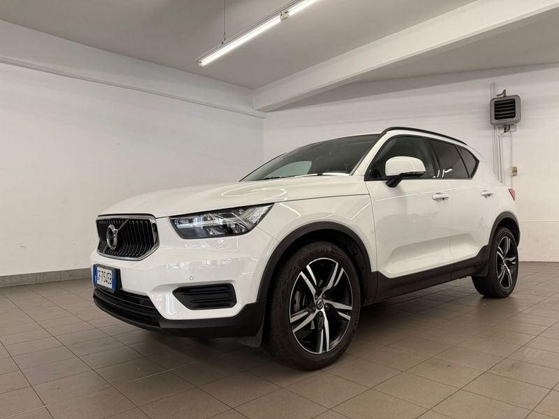 Volvo XC40 T2 Momentum Core