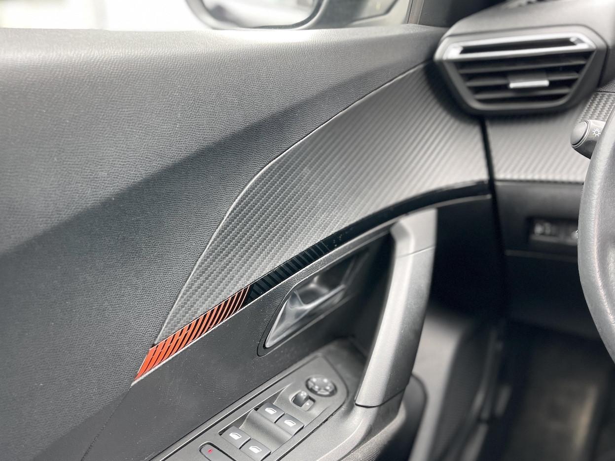 Peugeot 2008 1.2 Benzina 131CV E6 Neo. Automatica - 2021