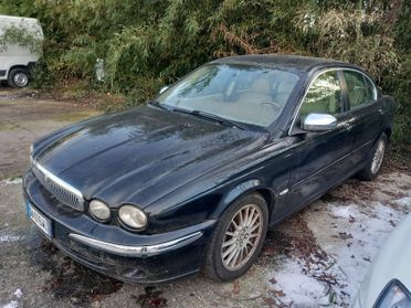 Jaguar X-Type 2.2D cat Executive