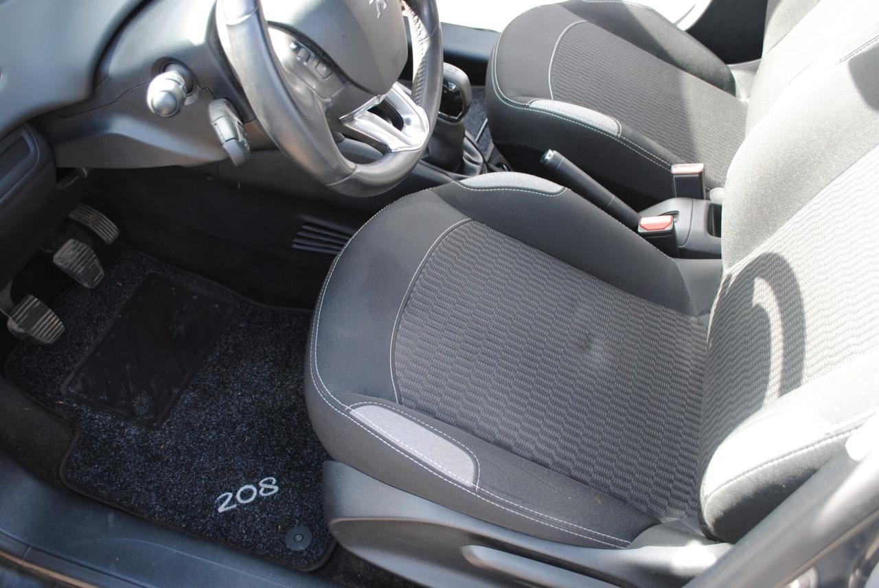 PEUGEOT 208 1.2 82 CV OK NEOPATENTATI