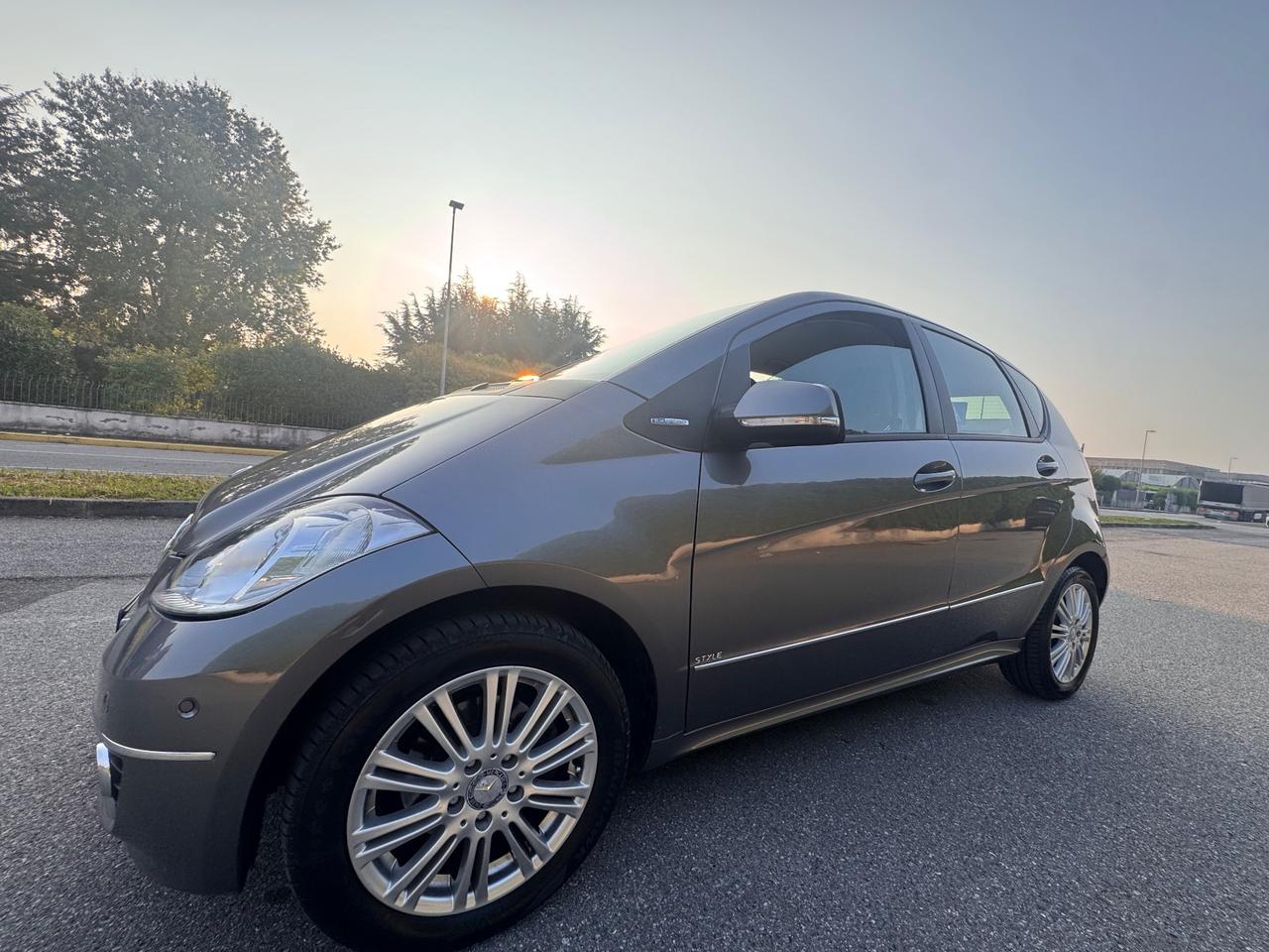 Mercedes-benz A 150 BlueEFFICIENCY Coupé Avantgarde