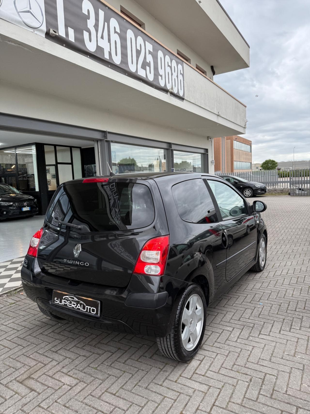 Renault Twingo 1.2 16V INITIALE