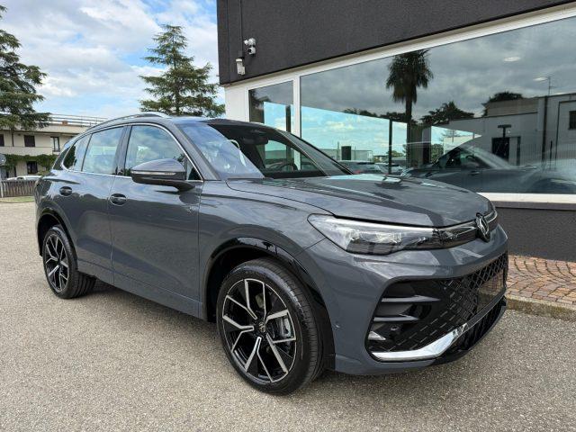 VOLKSWAGEN Tiguan 2.0 TDI 193 CV DSG 4MOTION R-Line Plus KM0 - TETTO