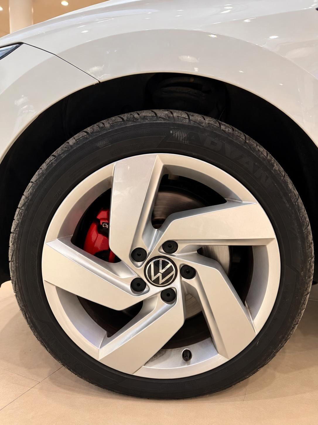 Volkswagen Golf 2.0 TDI DSG GTD