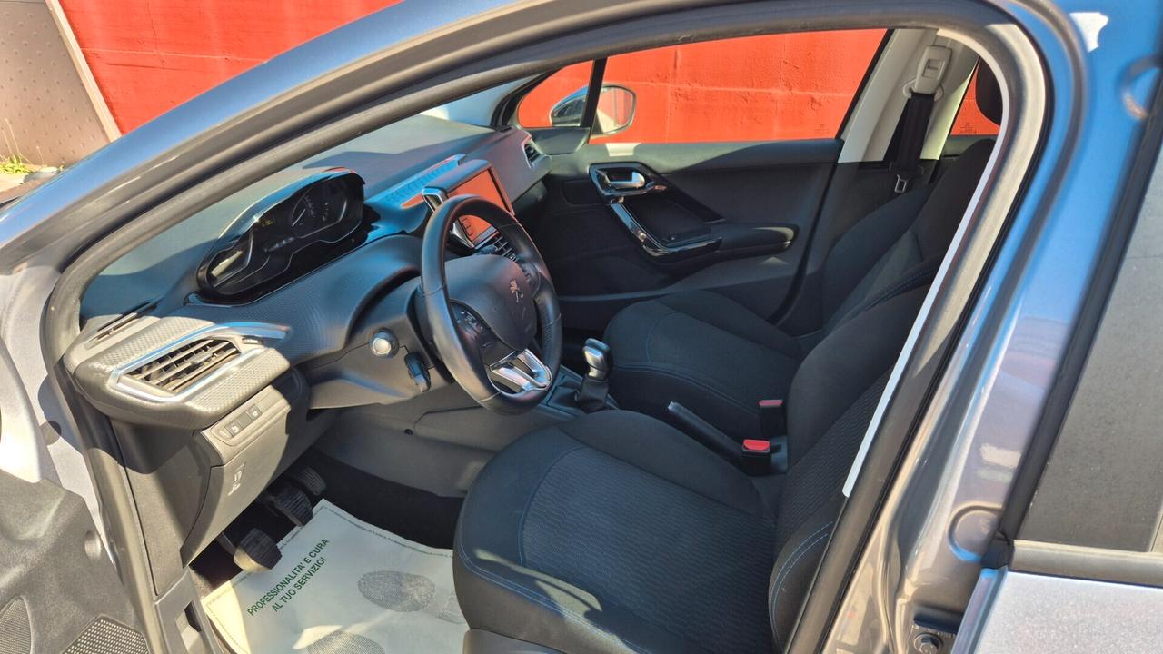 Peugeot 208 BlueHDi 100 S&S 5 porte Signature