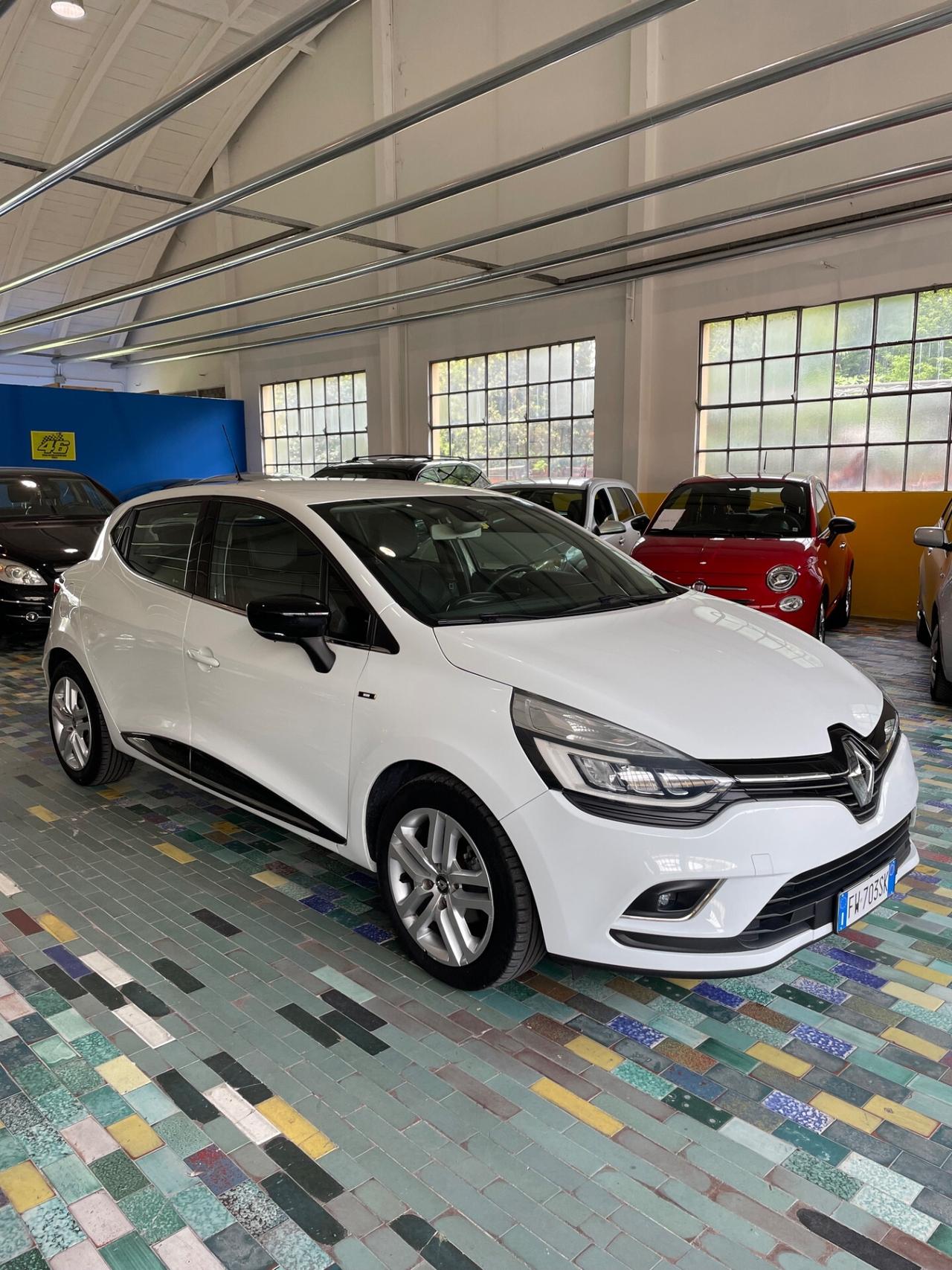 Renault Clio 1.5 dCi 8V 90 CV Moschino