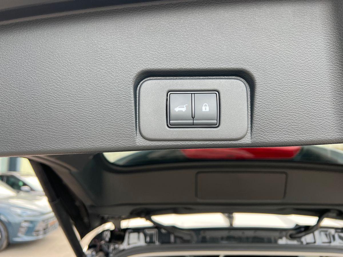 NISSAN N-CONNECTA 2WD