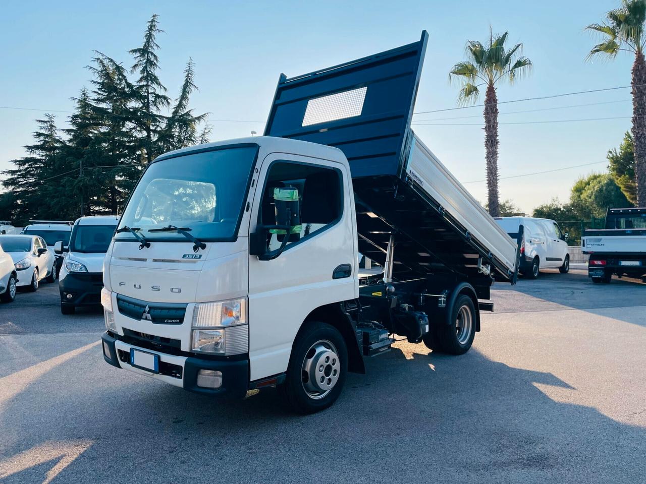 Mitsubishi Canter FUSO 35 CON RIBALTABILE TRILATERALE NUOVO PATENTE B EURO 6