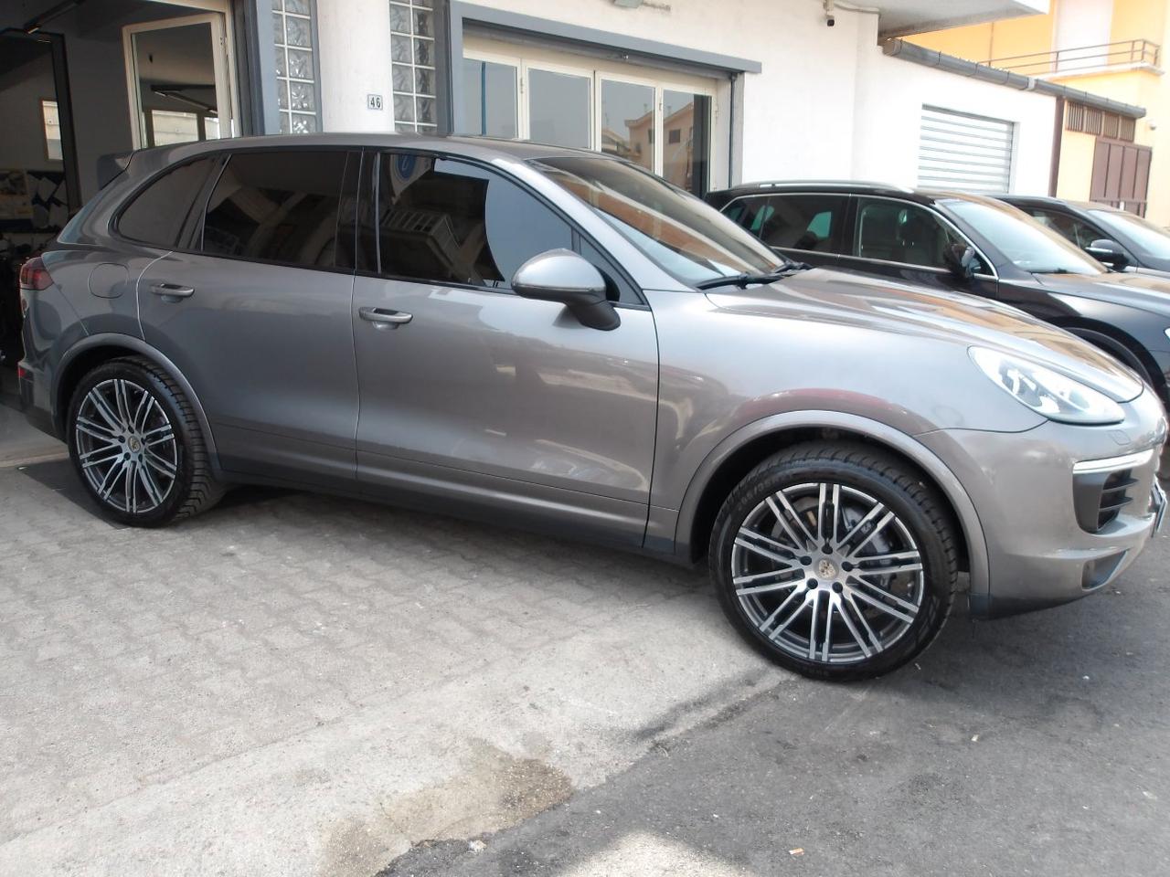 Porsche Cayenne 3.0 Diesel tiptronic