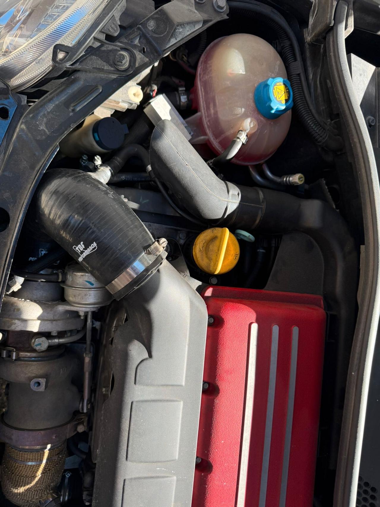 Abarth 595 C 1.4 Turbo T-Jet 160 CV Pista